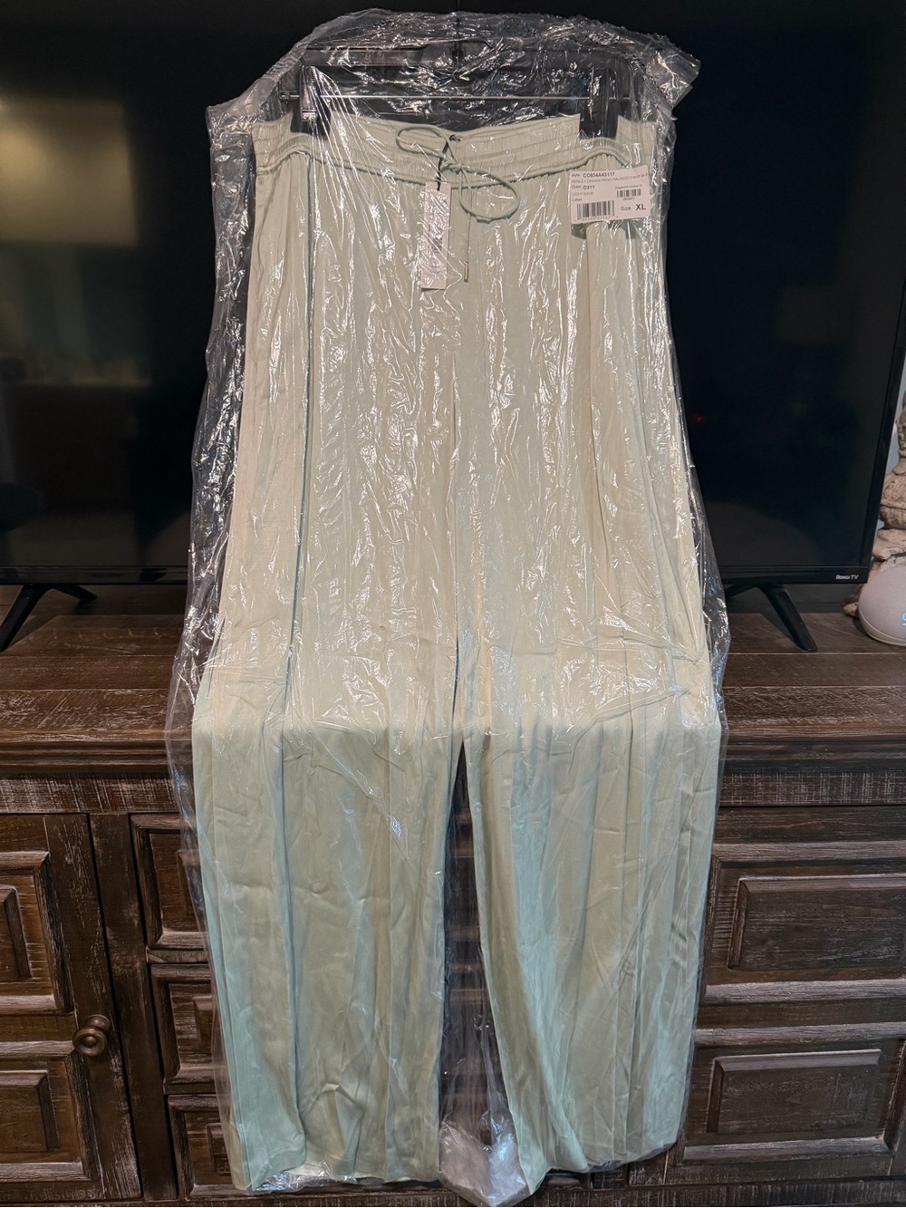 Alice + Olivia Sage Green Wide-Leg Pleated Pants